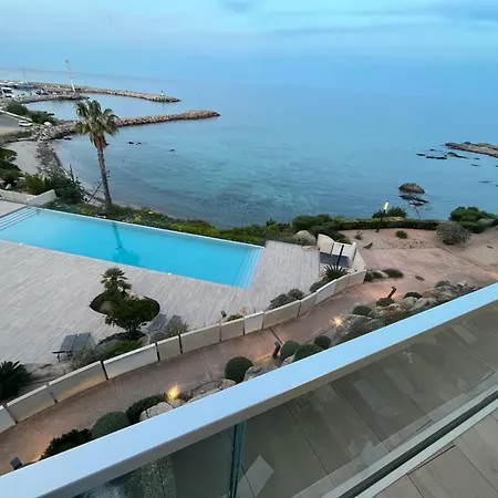 Standing- Face A La Mer! 3 Chambres-piscine Semi Olympique