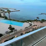 Standing- Face A La Mer! 3 Chambres-piscine Semi Olympique