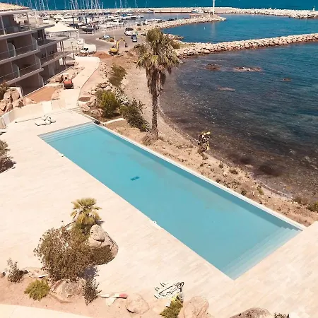 Standing- Face A La Mer! 3 Chambres-piscine Semi Olympique Apartamento