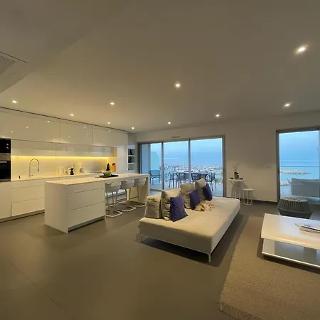 Apartmán Standing- Face A La Mer! 3 Chambres-piscine Semi Olympique Sari-Solenzara