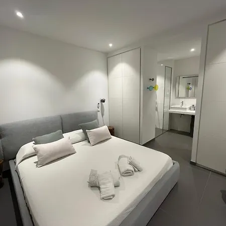 Standing- Face A La Mer! 3 Chambres-piscine Semi Olympique Sari-Solenzara