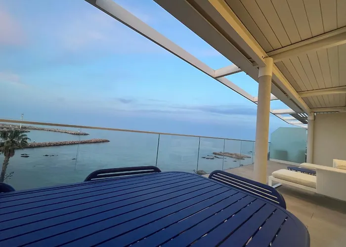 Apartmán Standing- Face A La Mer! 3 Chambres-piscine Semi Olympique